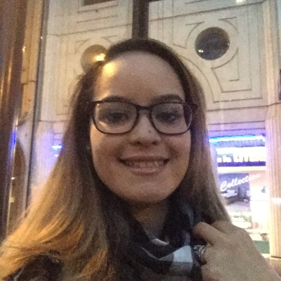 Meet your Posher, Mirian - Picture 1 of 1